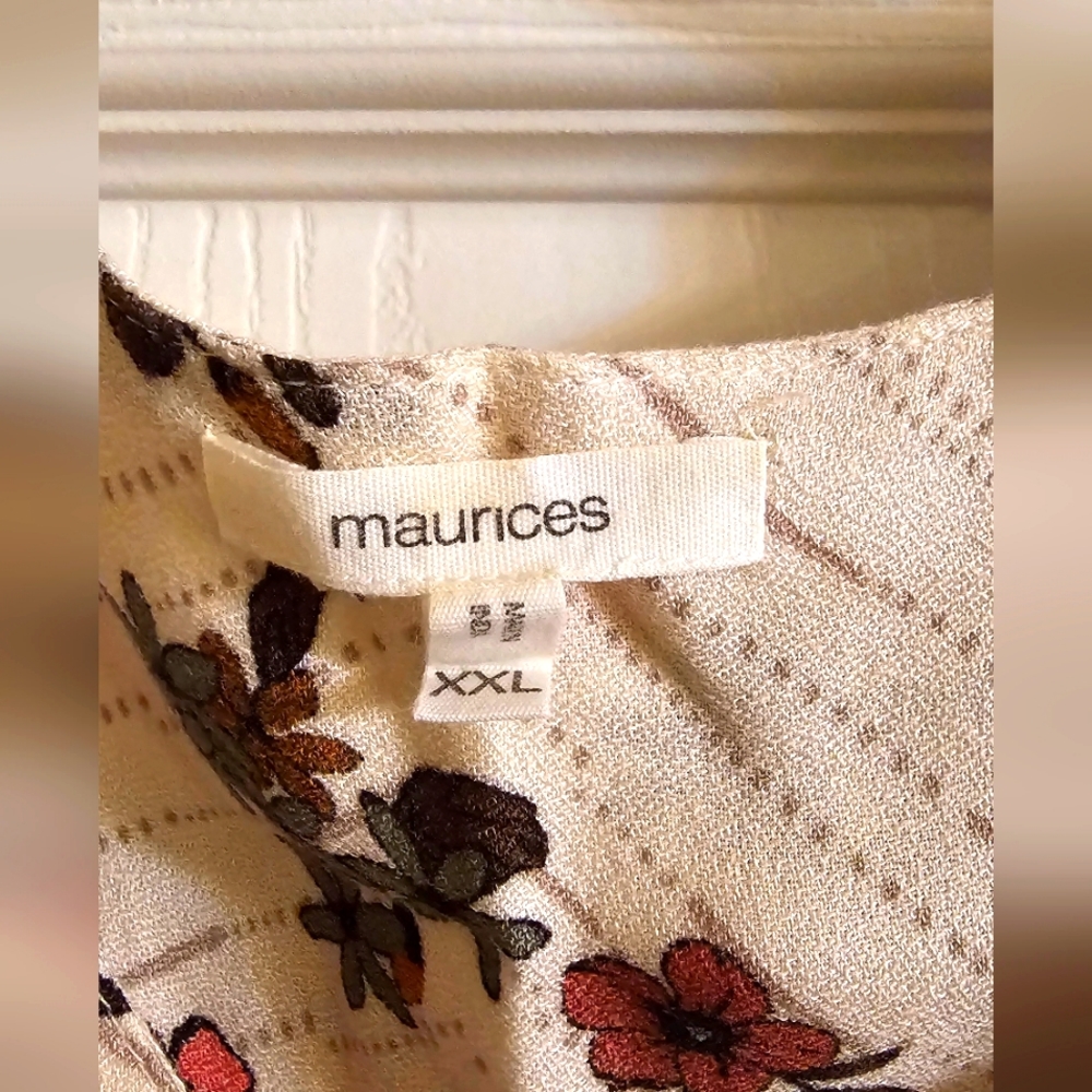 Ladies button up sleeveless shirt XXL